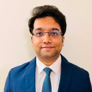 Dr. Varad Nadkarni Nephrologits Andheri West Curis Life Clinic